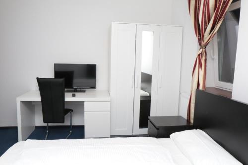 2 twin beds