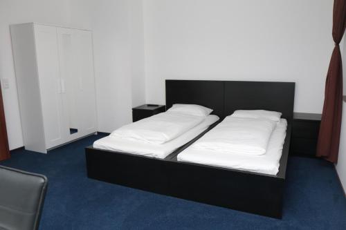 荷尔斯泰因霍夫旅馆 荷尔斯泰因霍夫旅馆