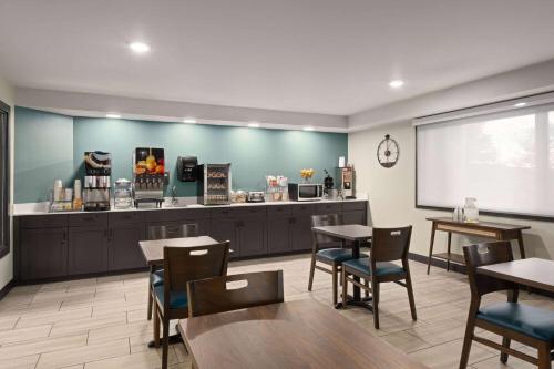 Super 8 By Wyndham Big Timber - 식음료(F&B)