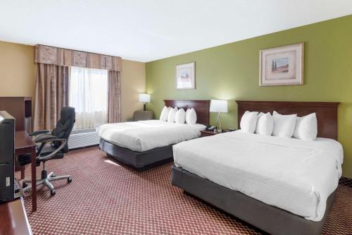 Quality Inn & Suites Bloomington University Area in Bloomington, USA