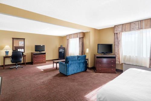 Quality Inn & Suites Bloomington University Area - image 13