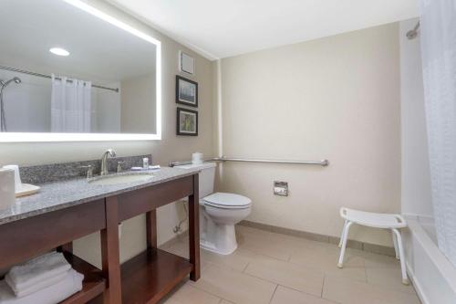 Quality Inn & Suites Johnstown - image 6