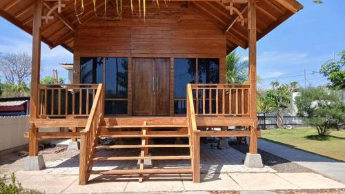 Han's Villa in ซัมบาวา