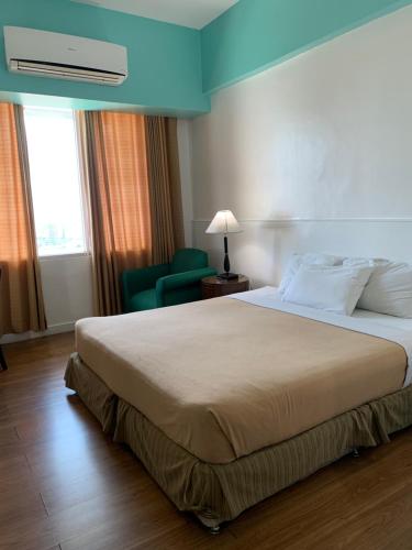 room detail thumbnail 0