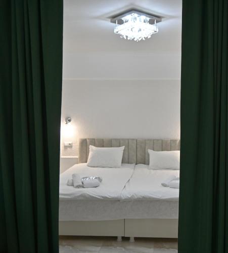 JERUSALEM HOTEL מלון KUTAISi – Kutaisi, KY