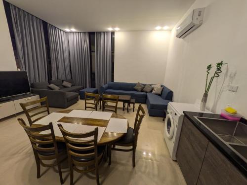 Kitchen, Aeropuerta Mini Villa - Private self check-in Layover near Airport in Al Qastal