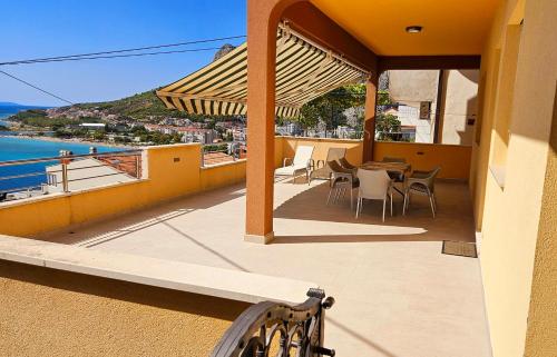 Apartment Tony Omiš 