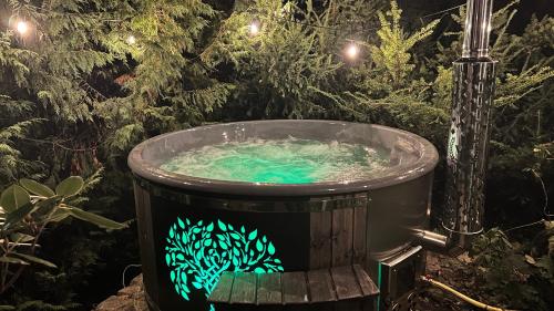 Banheira de hidromassagem, LedowoHouse Industrial Style kids friendly in Bystra