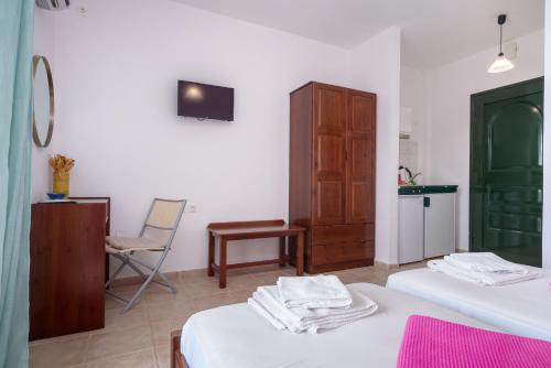 Giannatos' Studios - Makis, Póros (fotografie 4)