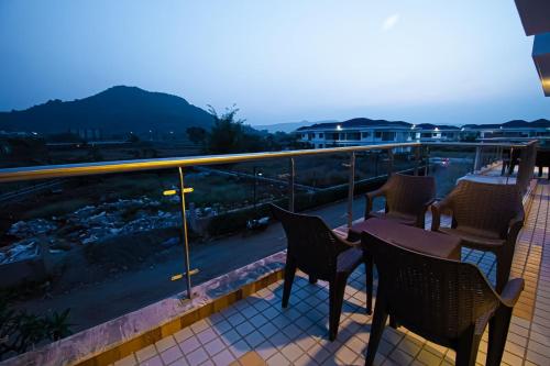 Skats, Mizzle Exotica Lonavala in Malavli