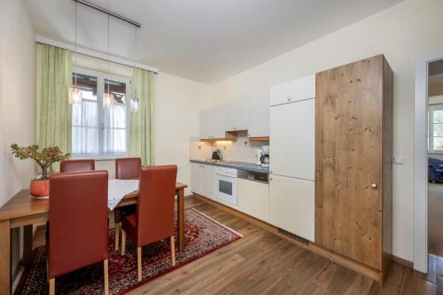 Kitchen, Villa Franz Josef in Kleefeld