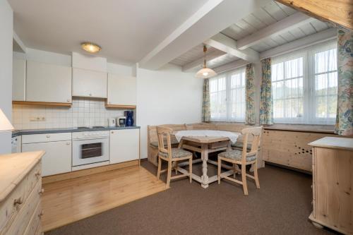Kitchen, Villa Franz Josef in Kleefeld