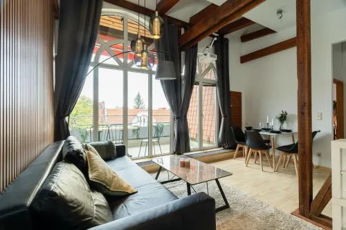 Helle & gemütliche Dachwohnung mit Terasse in Berlin, Deutschland