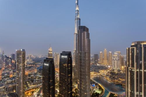 65th Floor - 3 BR Apartment with best Opera Fountain & Burj Khalifa View - Downtown Dubai - Forte Tower by Stayfinity - image 10