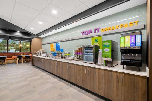 Tru by Hilton Lexington - image 3