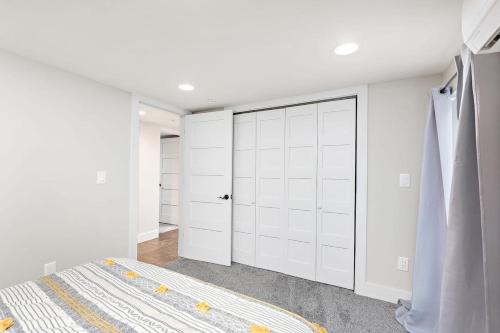 Unique 4BR Into The Woods - Fire Pit home Unique 4BR Into The Woods - Fire Pit home