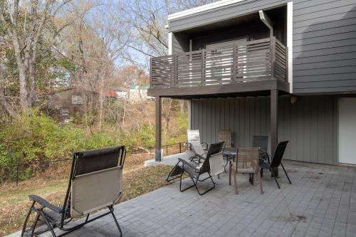 Unique 4BR Into The Woods - Fire Pit home Unique 4BR Into The Woods - Fire Pit home