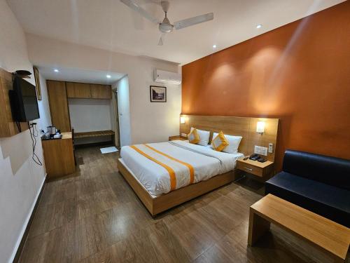 Deluxe Room image 1