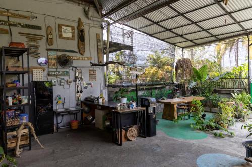Happy Spiritus Guethouse Tabanan Room Type - Family Room Happy Spiritus Guethouse Tabanan Room Type - Family Room