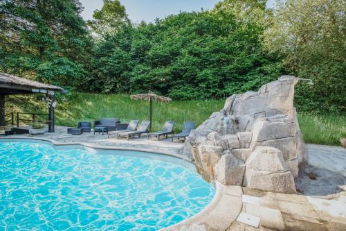 Villa en Asturias con cine, Piscina, BBQ, Juegos, 14 Pax gîte à louer Culmieiros