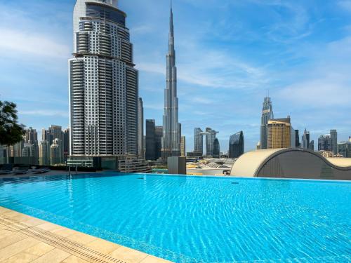 New! PS5! Burj Khalifa view & Infinity Pool, Dubaj