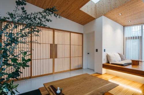 일상호사 Ilsanghosa AB - Architect-Designed Coastal Villa