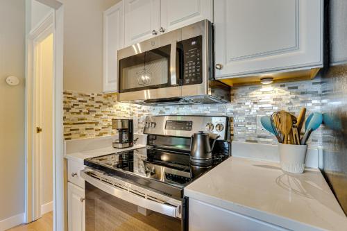 1 Mi to Dtwn: Condo w/ Pool Access in Castle Rock in Castle Rock (CO)