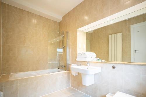 Remont Oxford Hotel - image 12