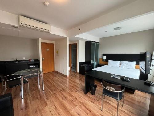 Espaçoso Flat a 5 min da Av Paulista e Metrô Paraíso - Vila Mariana, São Paulo