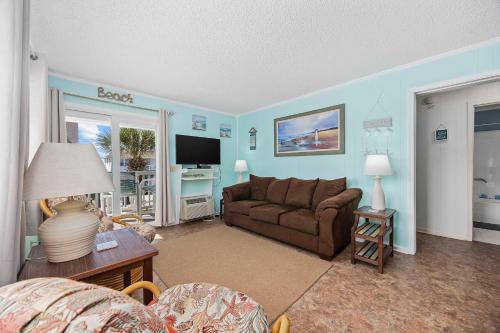 A Place At The Beach II - 1 block from the ocean