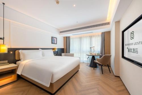 1 queen bed
