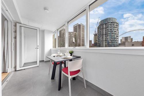 Stylish Retreats on Olympic Way 5