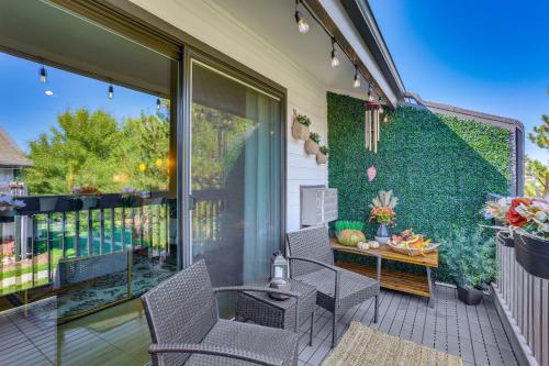 1 Mi to Dtwn: Condo w/ Pool Access in Castle Rock in Castle Rock (CO)