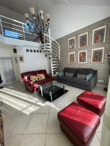 Maison lumineuse et élégante gîte à louer Lucé