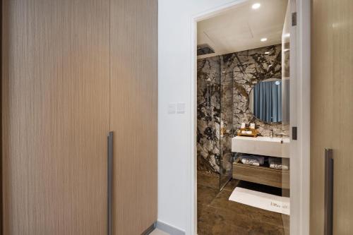 Modern Apartment in Dubai Creek Harbour By DuStay, Dubaï (photo 5)