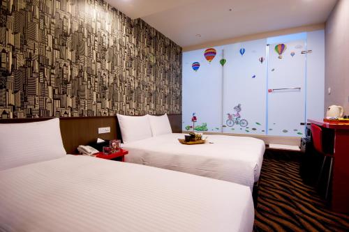 room detail thumbnail 0