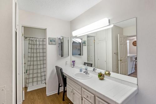 Beach Rental- 5 Minutes Walking to Venice Beach in Los Angeles, USA
