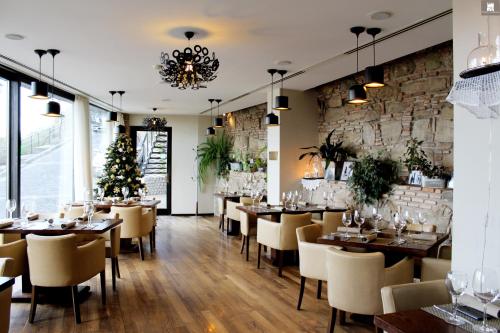 60259088 Citadel Narikala Hotel