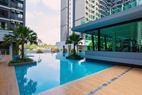 Creamy KL View - Majestic Maxim near UCSI, KL, MRT #康乐夜市 Creamy KL View - Majestic Maxim near UCSI, KL, MRT #康乐夜市