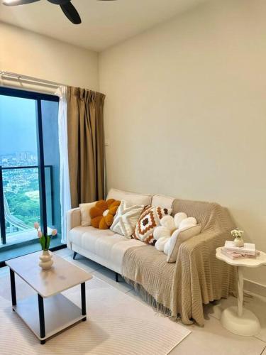 Creamy KL View - Majestic Maxim near UCSI, KL, MRT #康乐夜市 Creamy KL View - Majestic Maxim near UCSI, KL, MRT #康乐夜市