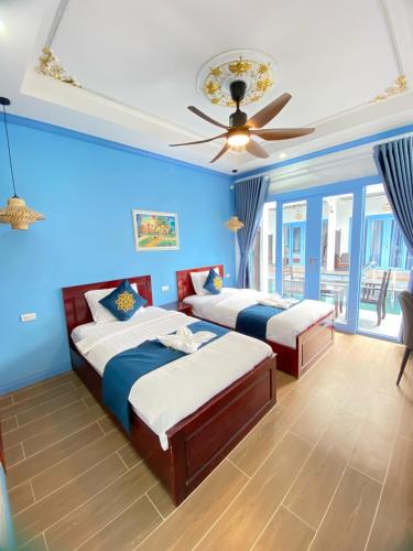 Twin Room with Pool View image 10