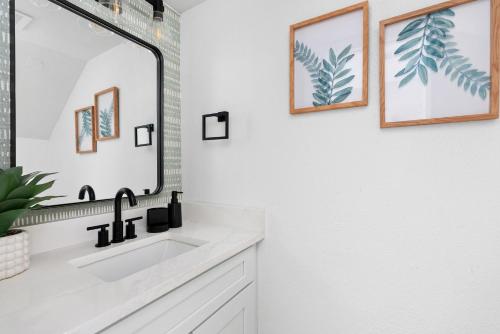 MCM Condo by SoCo,SoLa with patio in Austin, USA