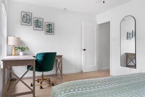 MCM Condo by SoCo,SoLa with patio in Austin, USA