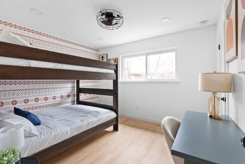 Work & Play Condo - Soco, Downtown in Austin, USA