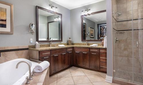 Great Smokies Lodge Sevierville by HelloVacay – Sevierville, TN