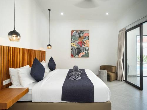 Three-Bedroom Villa image 10