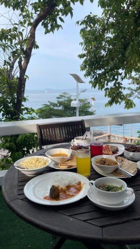 Shari-La Perhentian Island Resort Shari-La Perhentian Island Resort