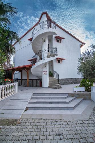 Badis Haus 4