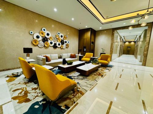 10F Luxury 1BR at Park Mckinley West near Venice Mall, Manila