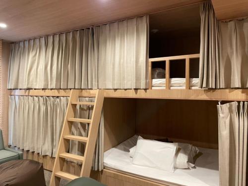 THE BONDS HOTEL TOKYO